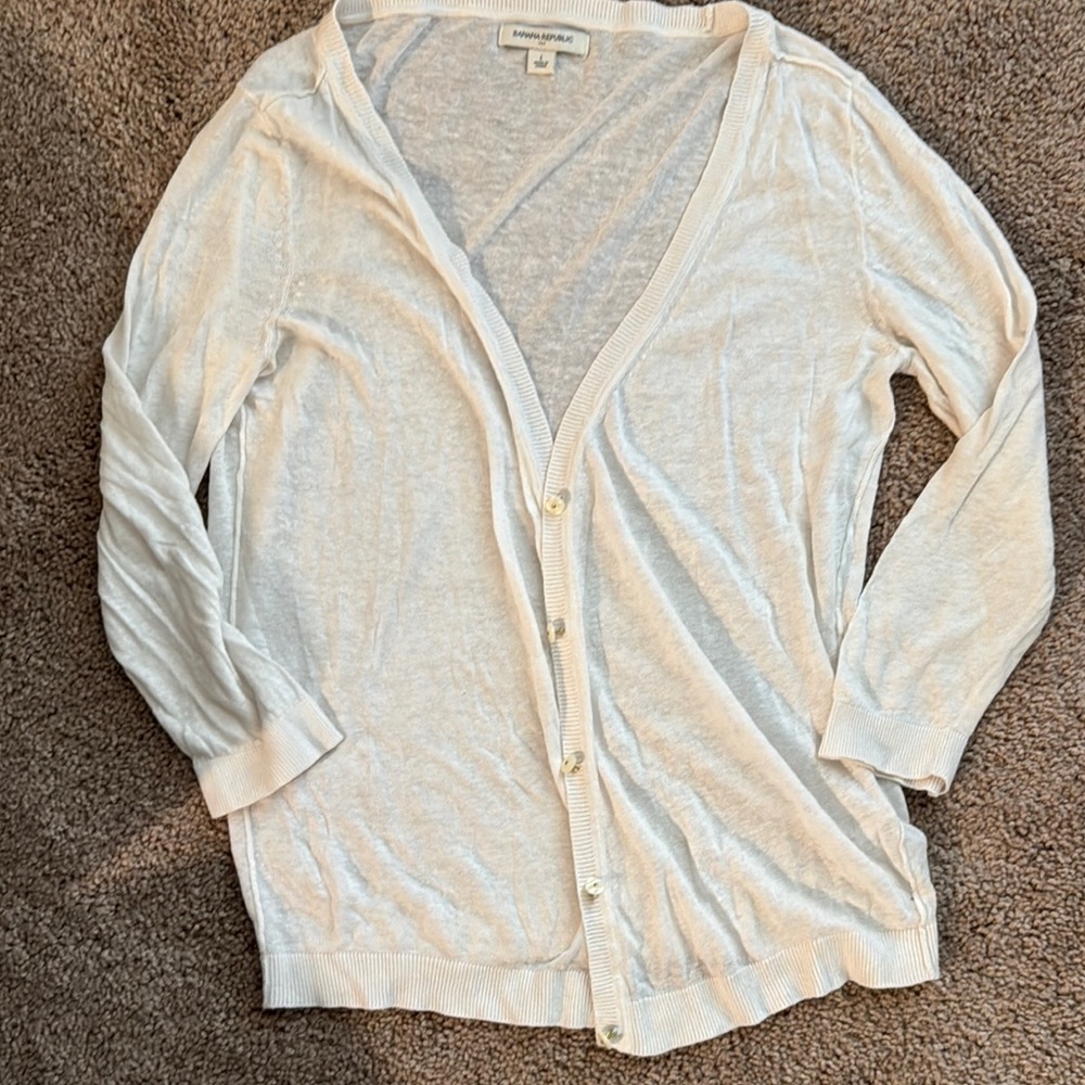 Banana Republic White Cardigan Sweater V-Neck Long Sleeve